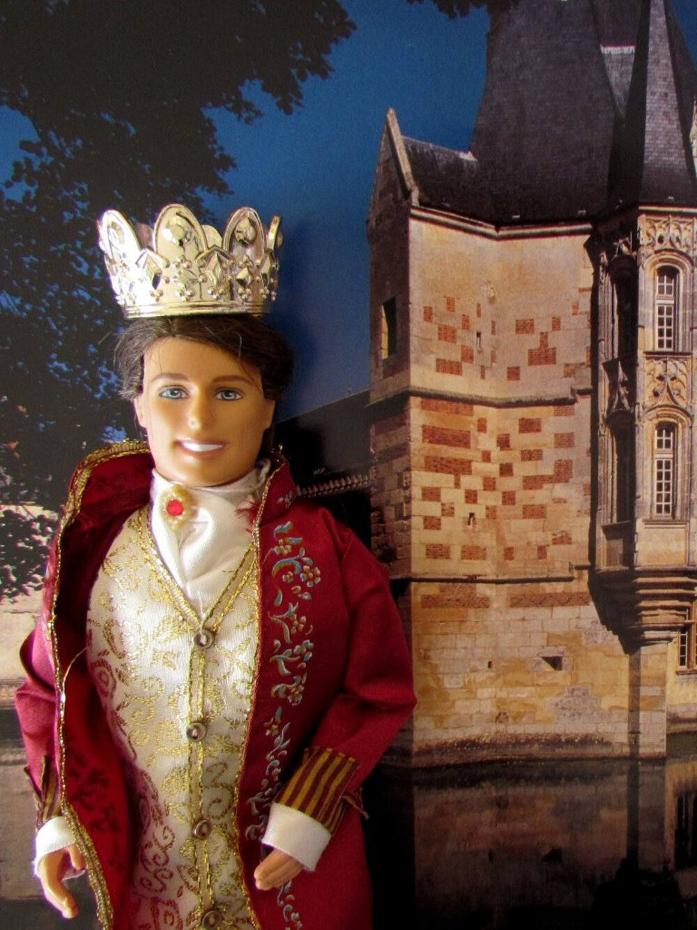 KING DOMINICK, PRINCESS AND THE PAUPER, HANDSOME KEN DOLL, BARBIE FAIRYTALE KING